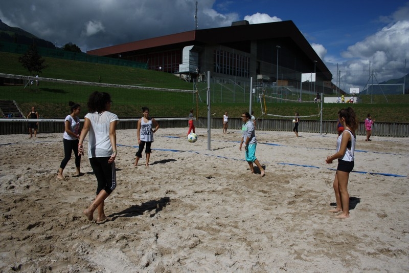 Village Camps International Summer Camp Leysin, Switzerland 2026-08-15 https://www.villagecamps.com/journals_admin/images/706-23-volley (39).jpg